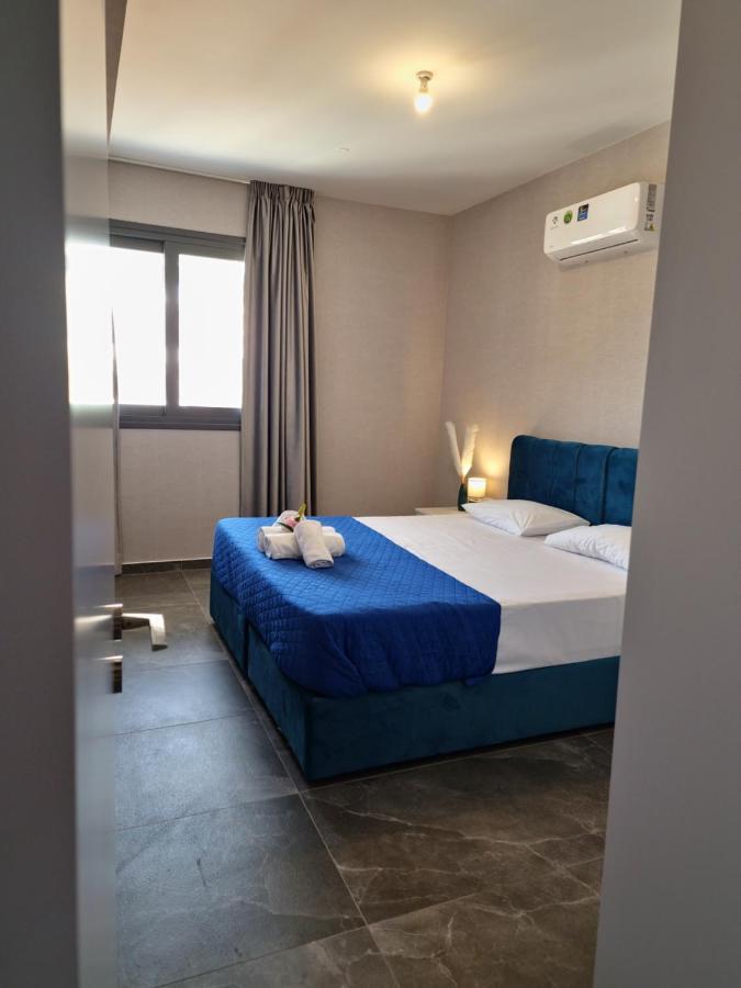 Carisa Deluxe Apartment With Jacuzzi Ларнака Экстерьер фото