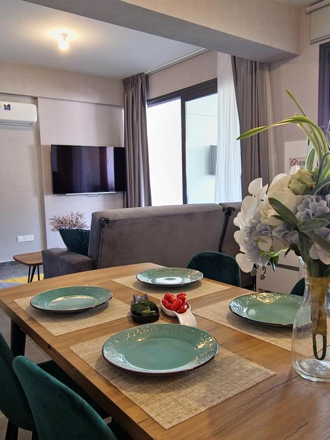 Carisa Deluxe Apartment With Jacuzzi Ларнака Экстерьер фото