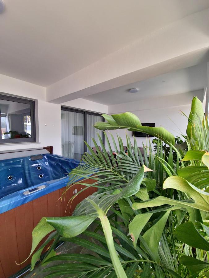 Carisa Deluxe Apartment With Jacuzzi Ларнака Экстерьер фото
