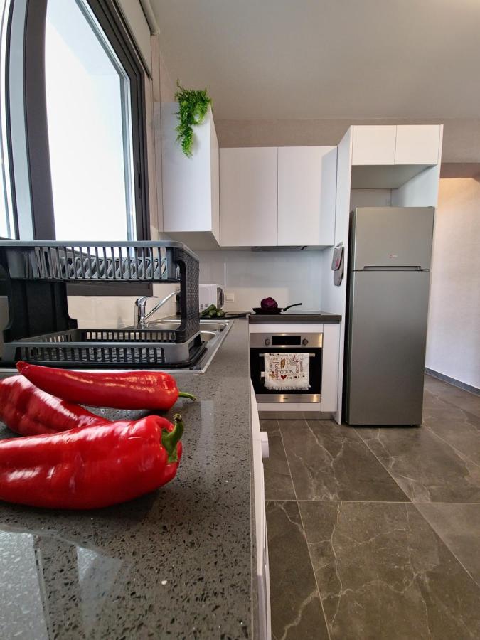 Carisa Deluxe Apartment With Jacuzzi Ларнака Экстерьер фото